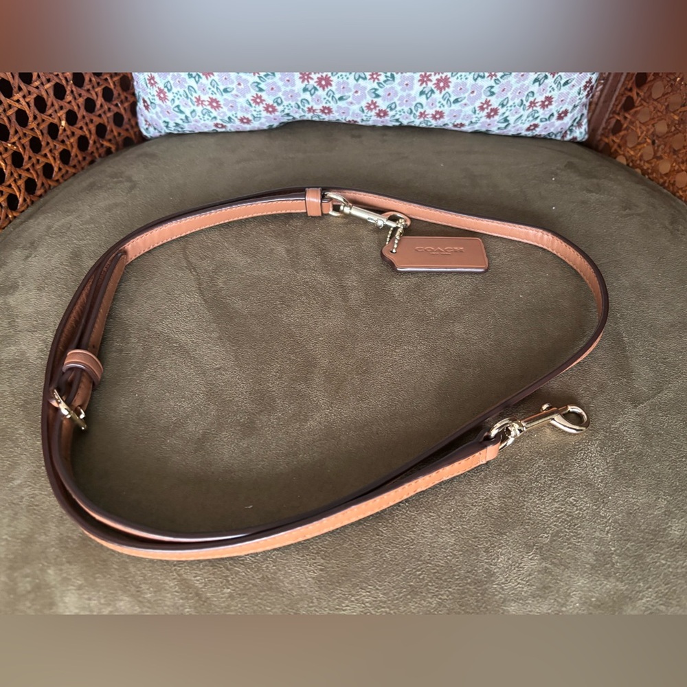 **Sold**Coach Glovetanned Leather Strap | British Tan Adjustable Strap & Hangtag